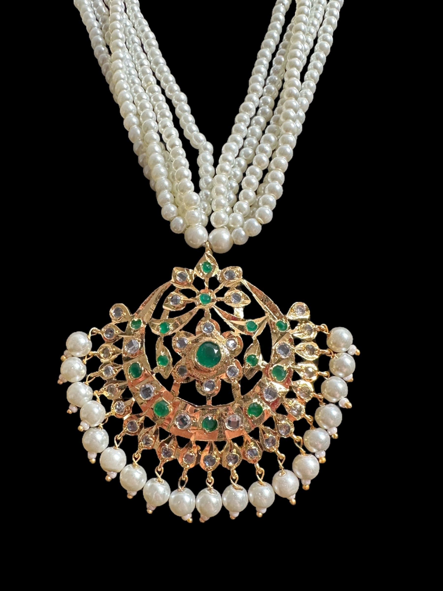 PS340 Nihar pendant set ( emerald ) (READY TO SHIP)