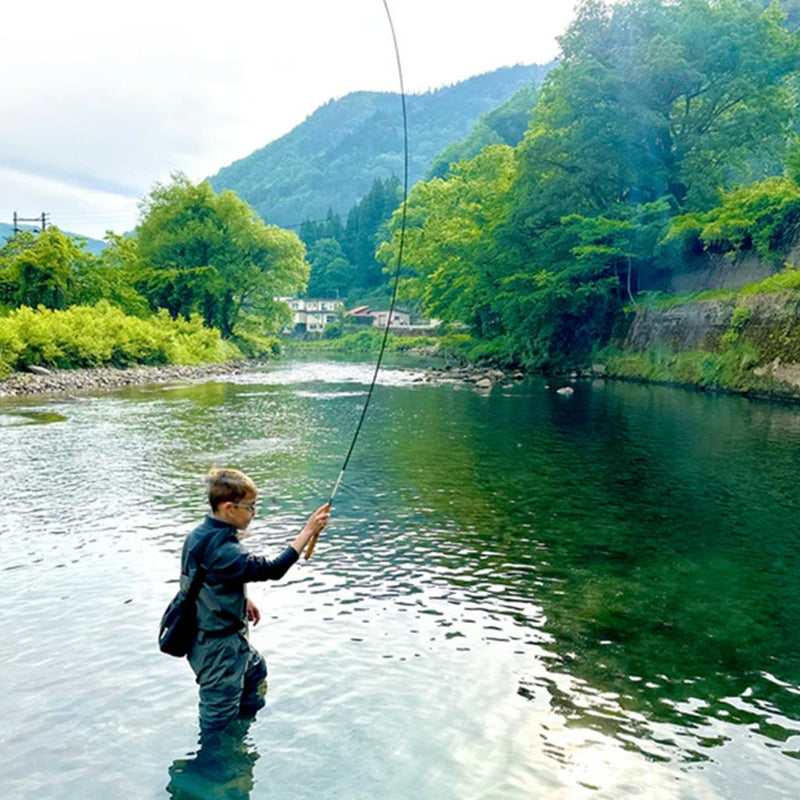 26cm ultra-short portable telescopic fishing rod, carbon fiber material, micro guide rings, ultra-light and durable.