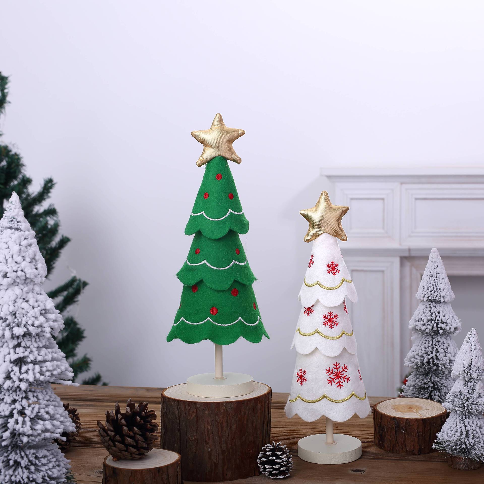 Cute Christmas Tree Fabric Wooden Display Window Desktop Christmas Embroidery Snowflake Decoration