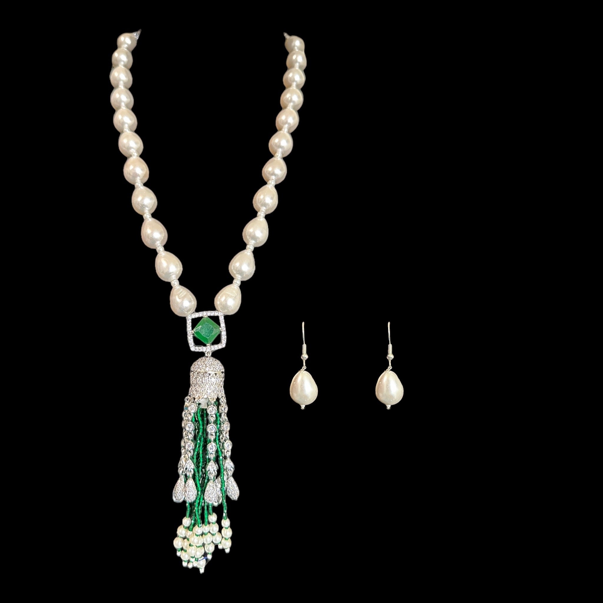 Silver plated cz necklace  earrings in pearls  ( READY TO SHIP )