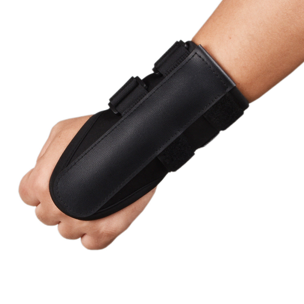 Golf swing wrist protector fixator for beginners' practice supplies to prevent wrist flipping and correct straps during swing