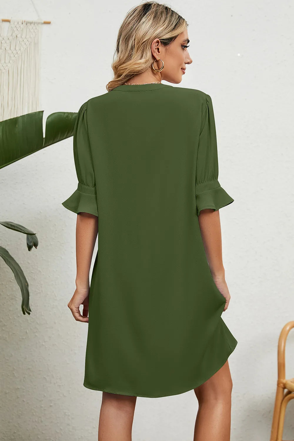 Solid color V-neck loose pleated five quarter sleeve dress for women